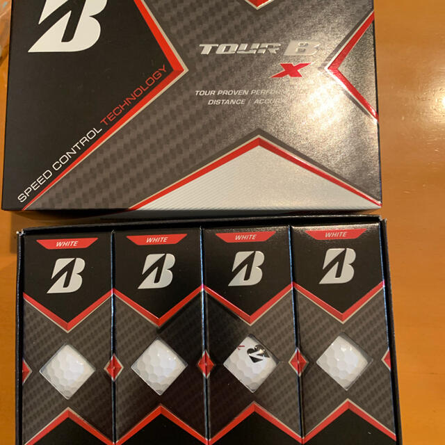 BRIDGESTONE(ブリヂストン)のBRIDGESTONE   TOUR BX ホワイト チケットのスポーツ(ゴルフ)の商品写真