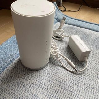 エーユー(au)のSpeed Wi-Fi HOME L01s(PC周辺機器)