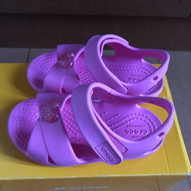 crocs(クロックス)のクロックス　15㎝ キッズ/ベビー/マタニティのキッズ靴/シューズ(15cm~)(サンダル)の商品写真