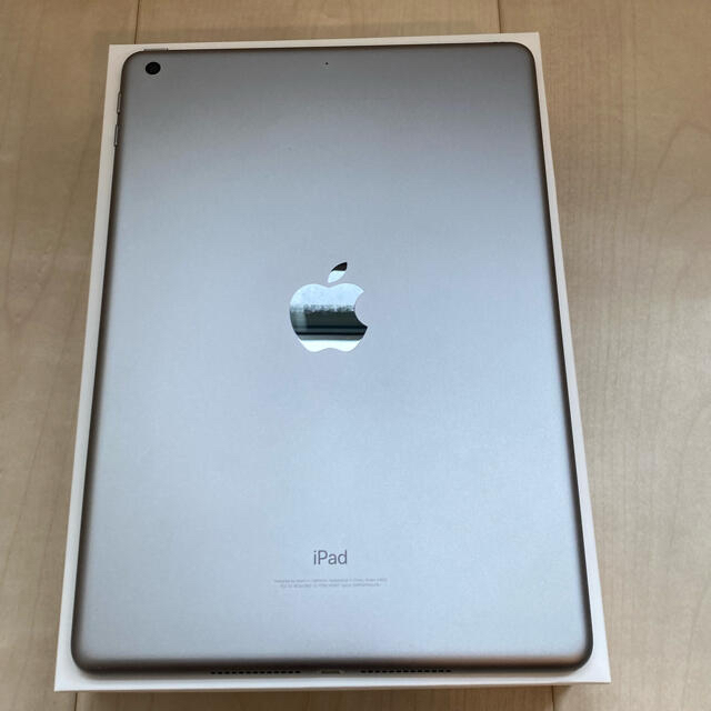 PC/タブレットApple iPad 32GB  スペースグレー　新品付属品付き