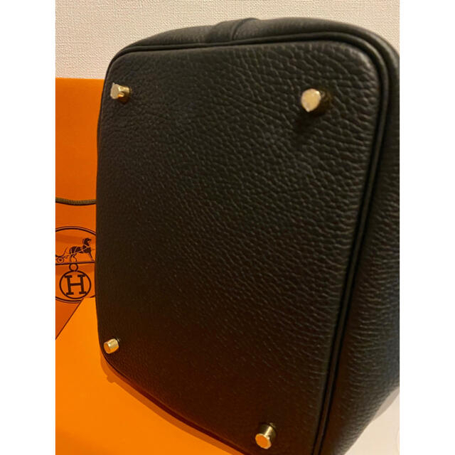 Hermes(エルメス)のHERMES ピコタンロックMMノワール 黒　ゴールド金具　エルメス　mm pm レディースのバッグ(ハンドバッグ)の商品写真