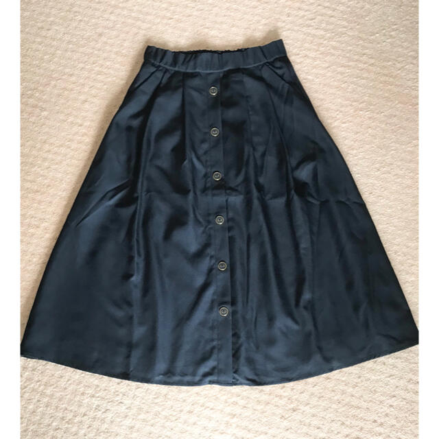 新品未使用　レディーススカート ロングスカート  ネイビー　濃紺 レディースのスカート(ロングスカート)の商品写真