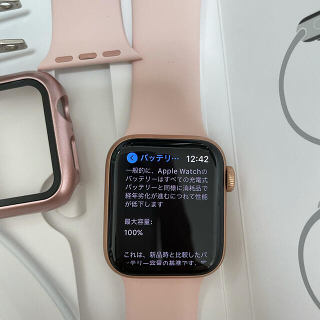 Apple Watch(アップルウォッチ)のApple Watch se GPS 40mm レディースのファッション小物(腕時計)の商品写真