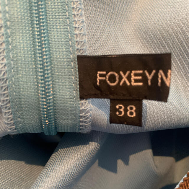 FOXEY(フォクシー)の【最終価格】フォクシーニューヨーク　水色スカート レディースのスカート(ひざ丈スカート)の商品写真