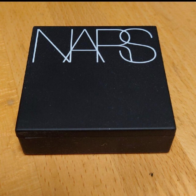 NARS(ナーズ)のNARS　パウダーファンデーション コスメ/美容のベースメイク/化粧品(ファンデーション)の商品写真