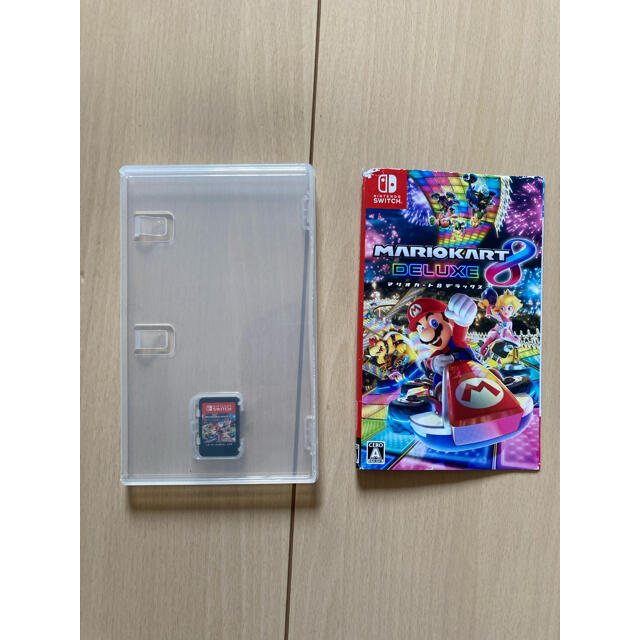 Nintendo Switch(ニンテンドースイッチ)のマリオカート8 デラックス エンタメ/ホビーのゲームソフト/ゲーム機本体(携帯用ゲームソフト)の商品写真