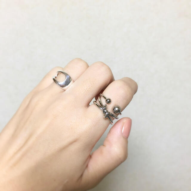 シルバーリング　 レディースのアクセサリー(リング(指輪))の商品写真