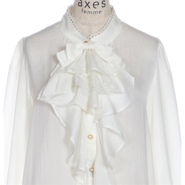 axes femme - ジャボ付き ブラウスの通販 by marona's shop axes femme - ジャボ付き ブラウスの通販 by marona's shop