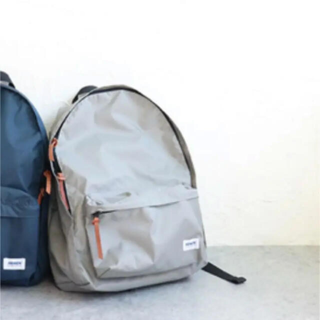 ARMEN(アーメン)の限定お値下げ！ARMEN ナイロンデイパック 完売色グレー レディースのバッグ(リュック/バックパック)の商品写真