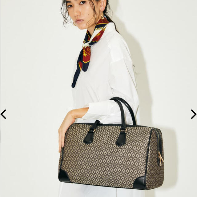 moussy(マウジー)の完売品☆MOUSSY MONOGRAM BOSTON バッグ(L) レディースのバッグ(ボストンバッグ)の商品写真