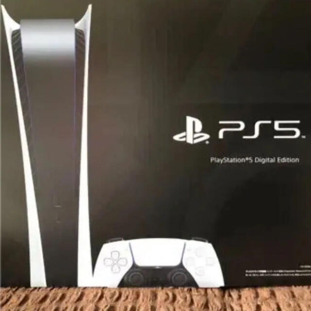 PlayStation(プレイステーション)のPS5 デジタルエディション エンタメ/ホビーのゲームソフト/ゲーム機本体(家庭用ゲーム機本体)の商品写真