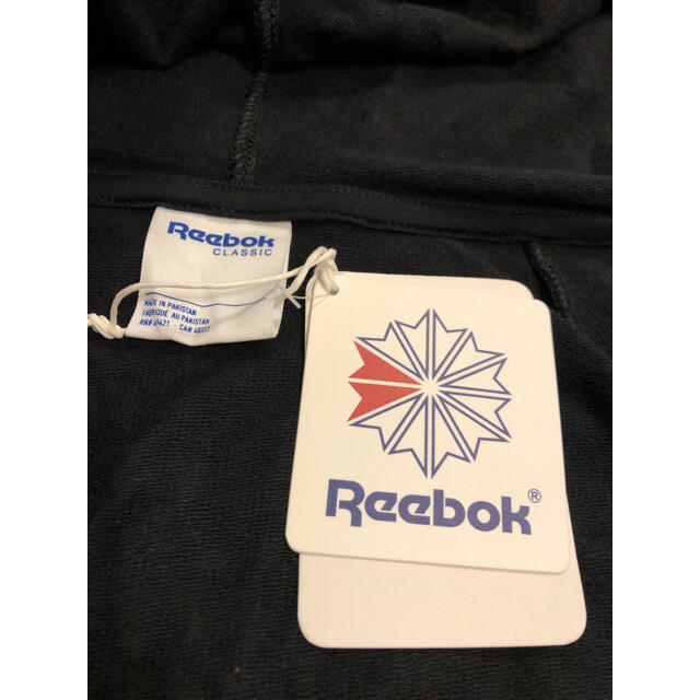 Reebok(リーボック)の新品　リーボック　レディース　フルジップパーカー　M ブラック レディースのトップス(パーカー)の商品写真