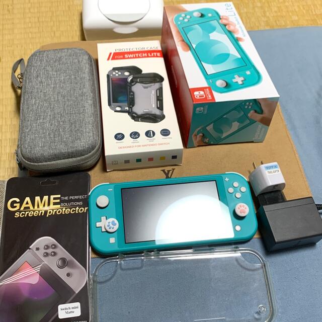 【最終値引】超美品!! Nintendo Switch light ターコイズ