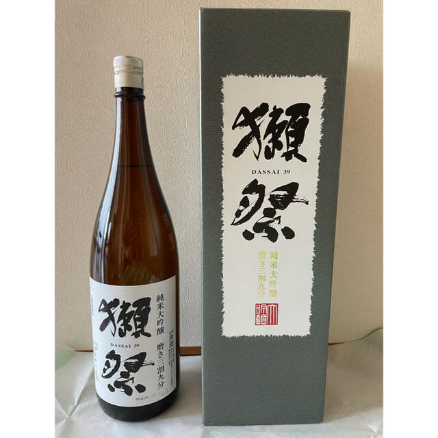 獺祭　純米大吟醸　磨き三割九分　1.8ℓ 食品/飲料/酒の酒(日本酒)の商品写真