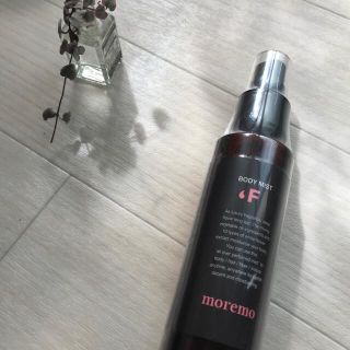 【新品未開封】moremo  body  mist F(香水(女性用))