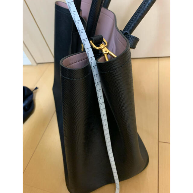 PRADA - 新品同様 プラダ サフィアーノ キュイール ミディアム PRADA - 新品同様 プラダ サフィアーノ キュイール ミディアム