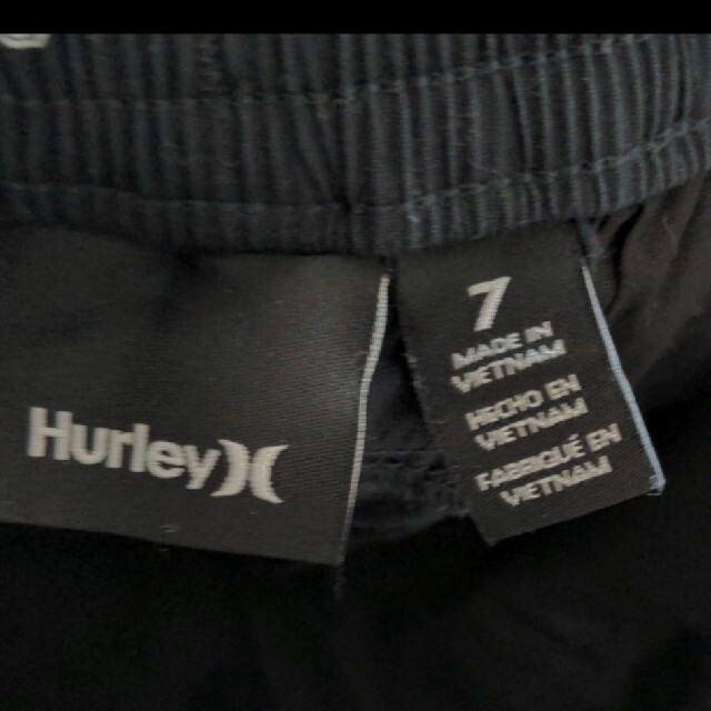 Hurley(ハーレー)のHurley　キッズ　ハーフパンツ　ブラック キッズ/ベビー/マタニティのキッズ服男の子用(90cm~)(パンツ/スパッツ)の商品写真