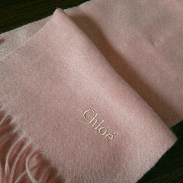 Chloe(クロエ)の専用です新品タグ付きカシミア Chloeマフラー レディースのファッション小物(マフラー/ショール)の商品写真