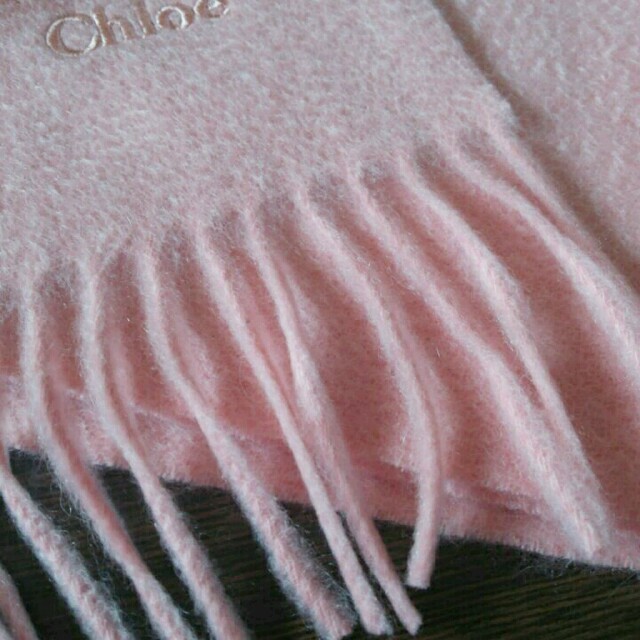 Chloe(クロエ)の専用です新品タグ付きカシミア Chloeマフラー レディースのファッション小物(マフラー/ショール)の商品写真