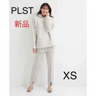 プラステ(PLST)の値下げ（新品）PLST ライトポンチスリットパンツ(カジュアルパンツ)