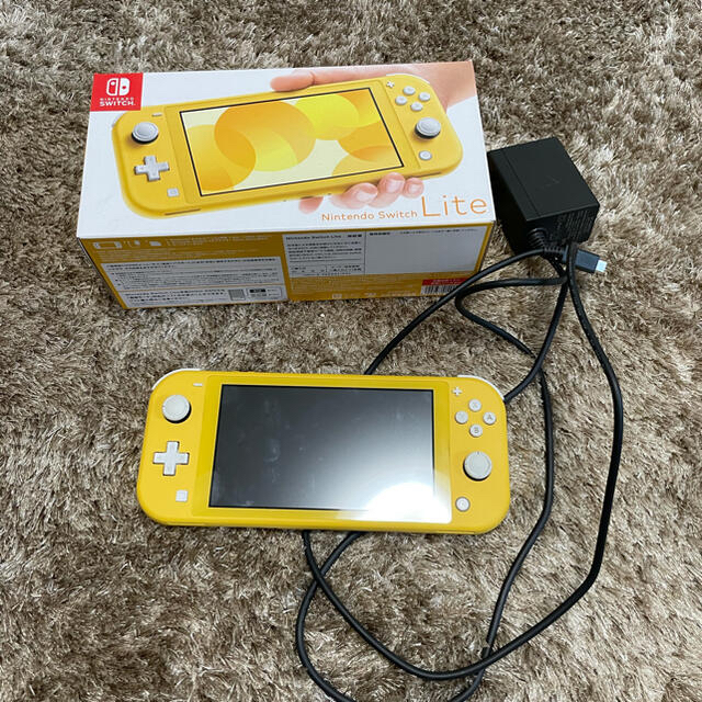Nintendo Switch Lite (3年保証付)