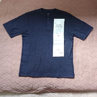 ユニクロ(UNIQLO)のユニクロ ウルトラストレッチ ワッフル ヘンリーネック 5分袖 ネイビー 上のみ(Tシャツ/カットソー(半袖/袖なし))