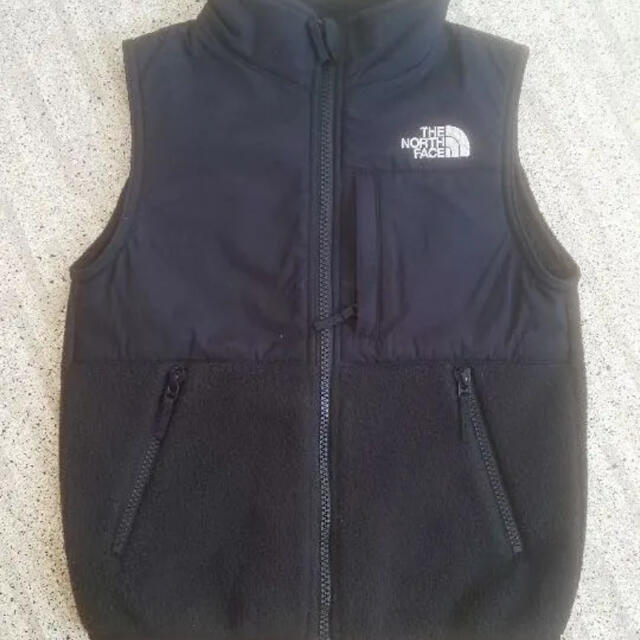 THE NORTH FACE(ザノースフェイス)のノースフェイス　ベスト　120 キッズ/ベビー/マタニティのキッズ服男の子用(90cm~)(ジャケット/上着)の商品写真