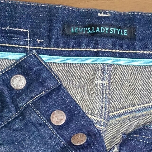 Levi's(リーバイス)のnaka様お取り置き12/5迄 レディースのスカート(ひざ丈スカート)の商品写真