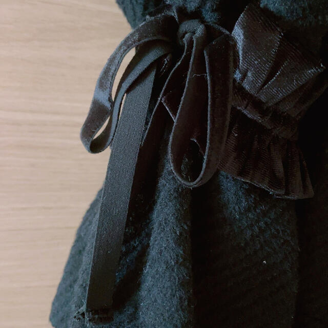 リリーブラウン ボリュームスリーブコート 黒 レディースのジャケット/アウター(ロングコート)の商品写真