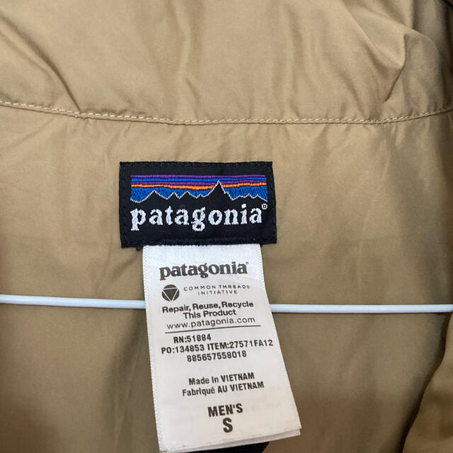 patagonia(パタゴニア)のパタゴニア　ダウンベスト　メンズS メンズのジャケット/アウター(ダウンベスト)の商品写真