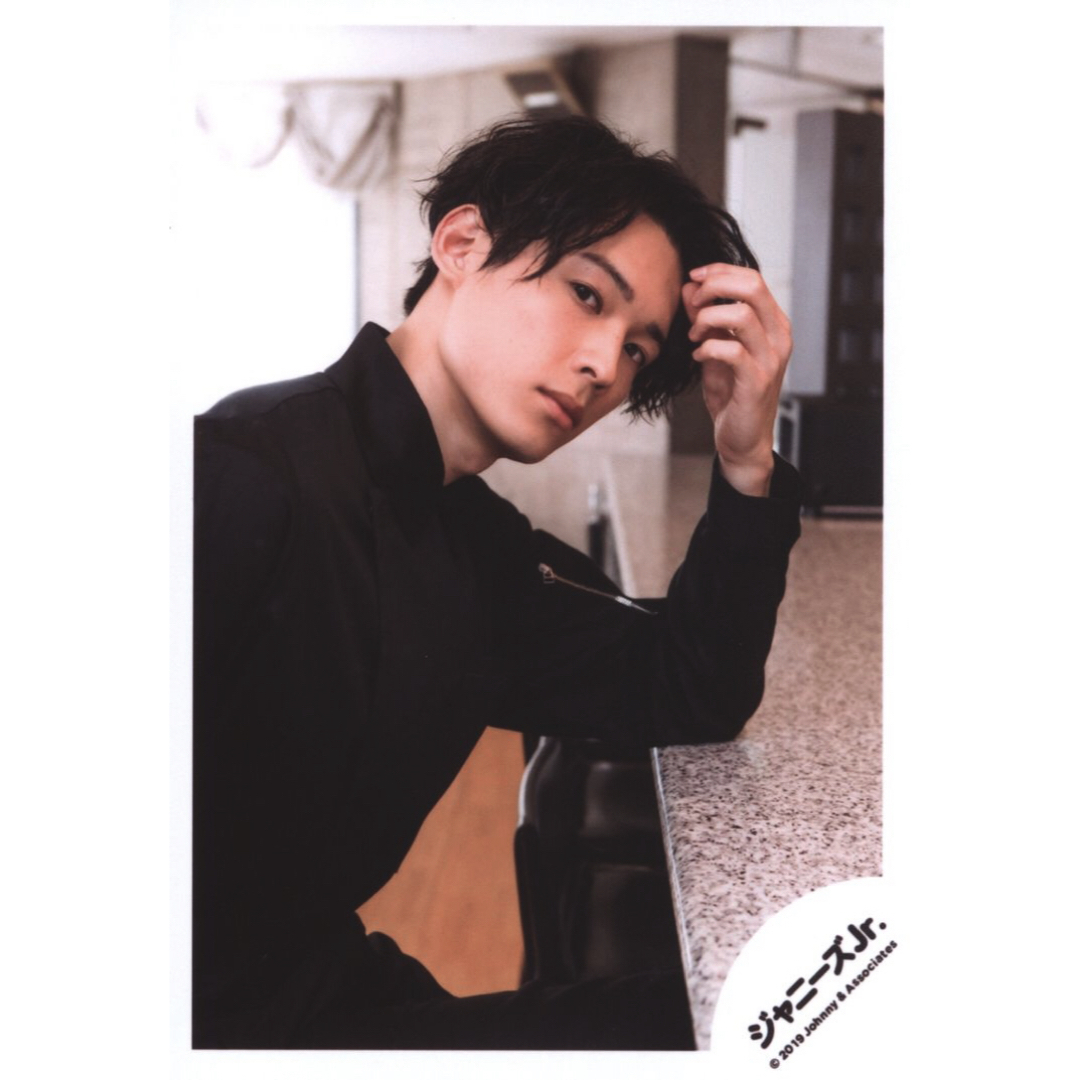 SixTONES 松村北斗 小さくっ 公式写真 SixTONES 松村北斗 小さくっ 公式写真