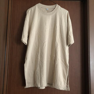 ユニクロ(UNIQLO)のユニクロ　ベージュ　ロング　Tシャツ(Tシャツ(半袖/袖なし))