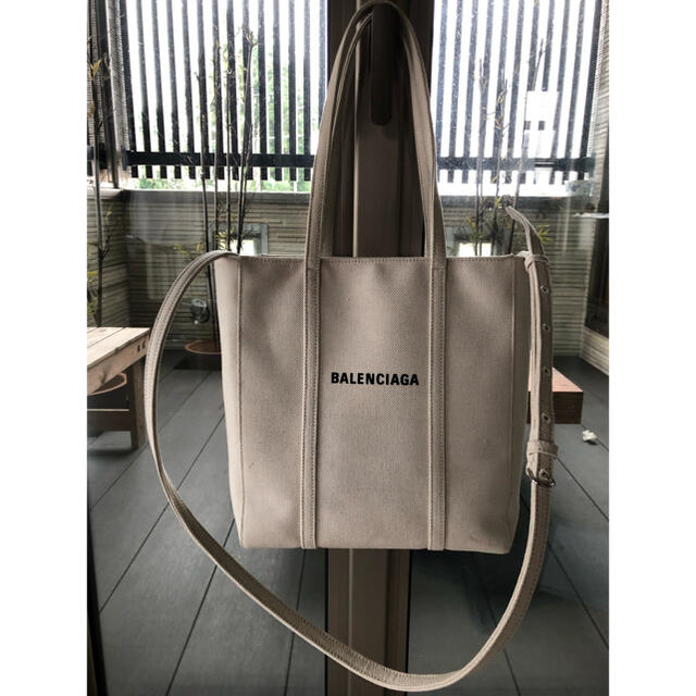 BALENCIAGA ｴﾌﾞﾘﾃﾞｲｷｬﾝﾊﾞｽﾄｰﾄXS最終値下げ