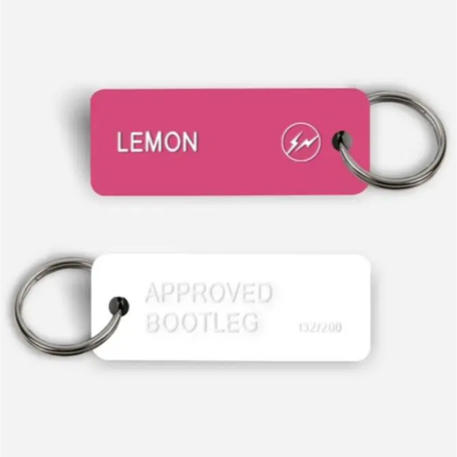 fragment design × Various Keytags キーホルダー