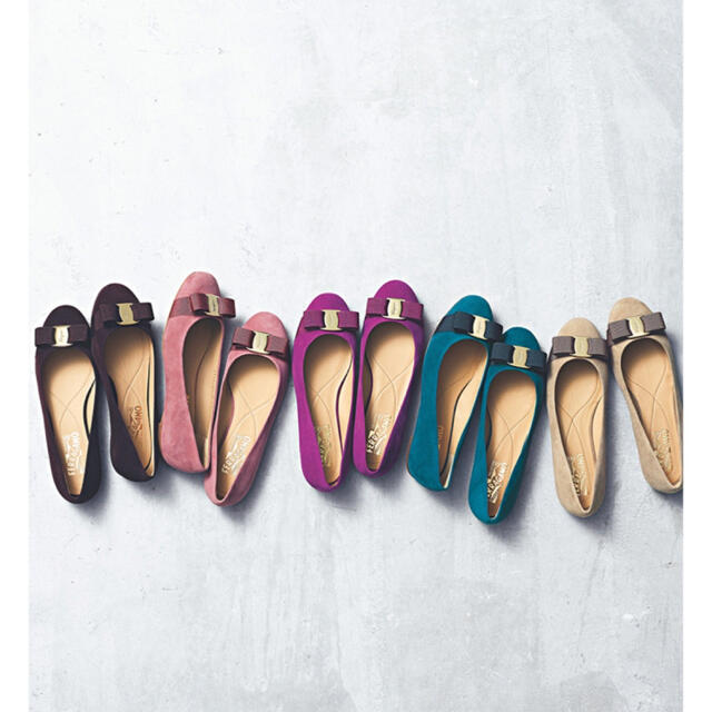 Ferragamo(フェラガモ)のフェラガモ  VARINA フラットシューズ　新品未使用 レディースの靴/シューズ(バレエシューズ)の商品写真