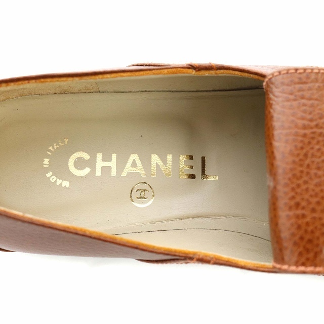 CHANEL(シャネル)のシャネル タッセル フリンジ ローファー パンプス ローヒール レザー 35.5 レディースの靴/シューズ(ローファー/革靴)の商品写真