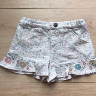 アナスイミニ(ANNA SUI mini)のANNA SUI mini /  裾フリル刺繍ショートパンツ　size 90(パンツ/スパッツ)