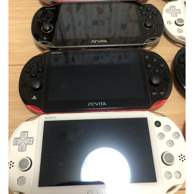 psvita まとめ売り エンタメ/ホビーのゲームソフト/ゲーム機本体(携帯用ゲーム機本体)の商品写真