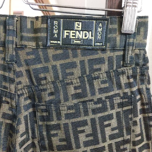 FENDI パンツ 28インチの通販 by ひろりん's shop｜フェンディならラクマ - FENDI フェンディ ズッカ 特価超歓迎