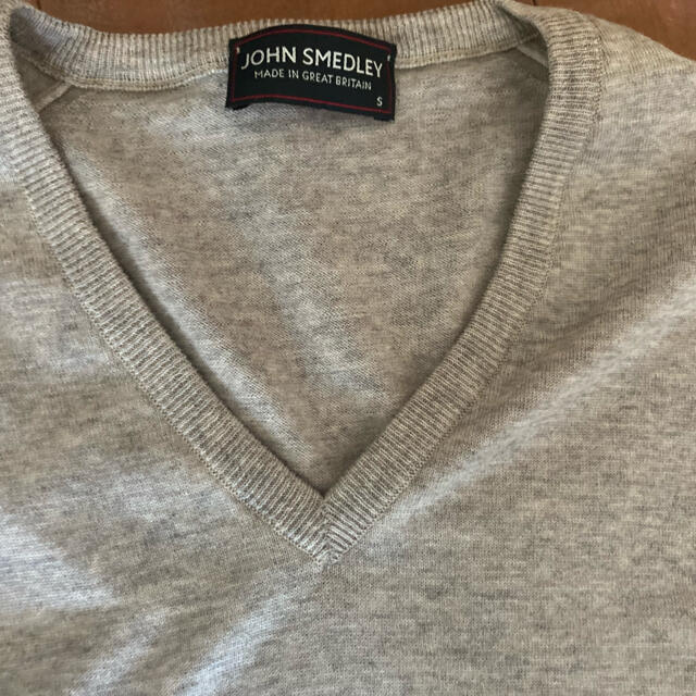 JOHN SMEDLEY(ジョンスメドレー)の新品　JOHN SMEDLE ジョンスメドレー　Ｖネックセーター　ベージュ メンズのトップス(ニット/セーター)の商品写真