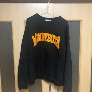 カーハート(carhartt)のminesota WARP カレッジロゴ　トレーナー　(スウェット)