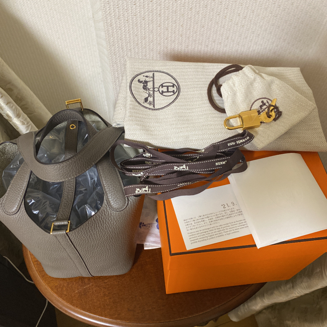 Hermes(エルメス)の新品未使用エルメスピコタンロックpm レディースのバッグ(ハンドバッグ)の商品写真