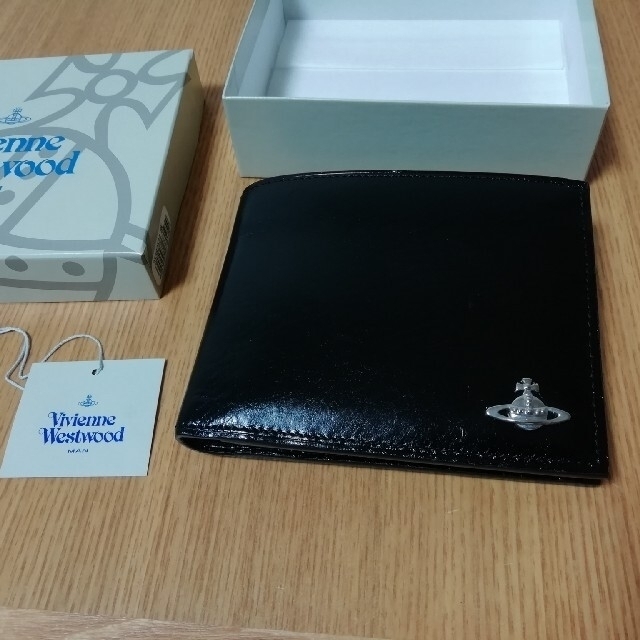 最上の品質な Westwood Vivienne - 二つ折り財布 Westwood 【☆さま用】【新品未使用】Vivienne 折り財布