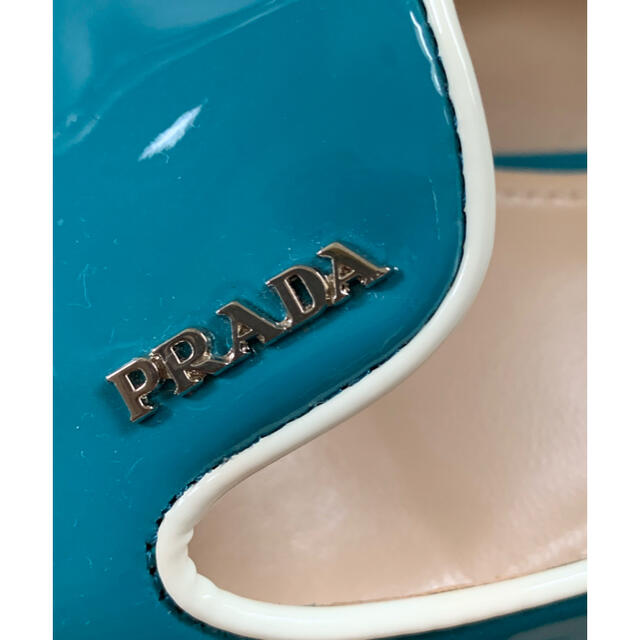 PRADA(プラダ)のプラダローヒールシューズ レディースの靴/シューズ(スリッポン/モカシン)の商品写真