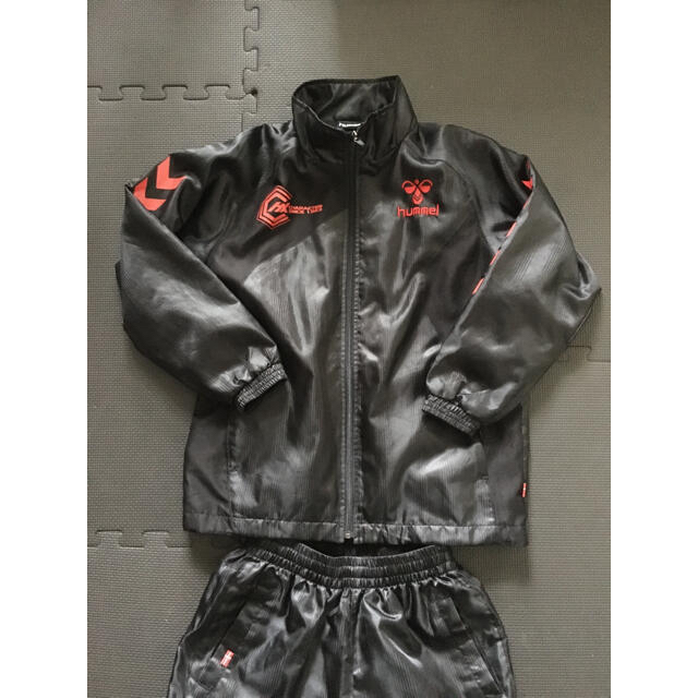 値下げ!hummel ヒュンメル 130cm 上下 セット ウィンドブレーカー