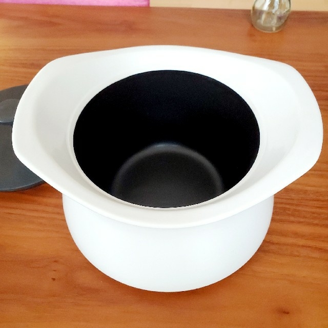 新品未使用】【匿名発送】モラトゥーラ ベストポット 無水鍋 新品未使用】【匿名発送】モラトゥーラ ベストポット 無水鍋