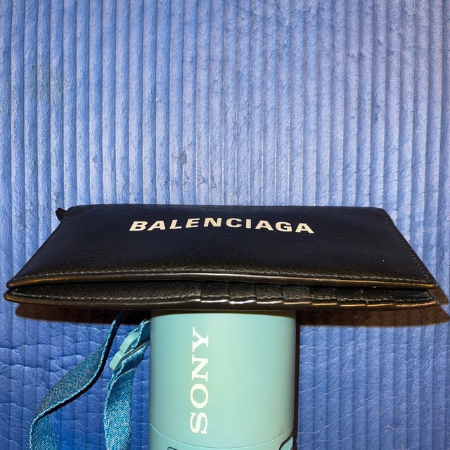 Balenciaga(バレンシアガ)の★Ｋ様専用★ BALENCIAGA★2つ折長財布★ロゴ大★黒革★本物★ メンズのファッション小物(長財布)の商品写真