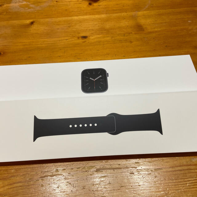 Apple(アップル)のApple Watch Series 6 44mm スペースグレイ アルミニウ… メンズの時計(腕時計(デジタル))の商品写真