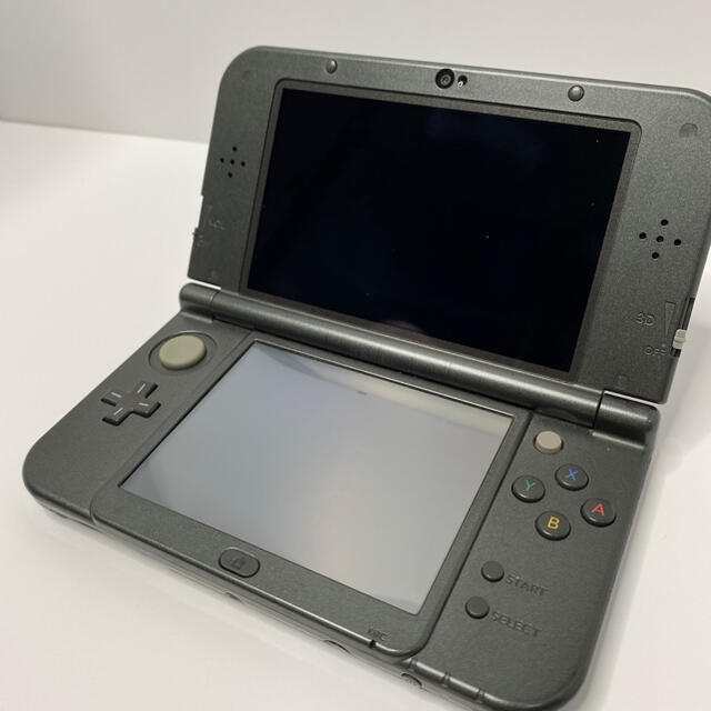 ニンテンドー3DS(ニンテンドー3DS)のNEWニンテンドー3DS LL メタリックブラック エンタメ/ホビーのゲームソフト/ゲーム機本体(携帯用ゲーム機本体)の商品写真