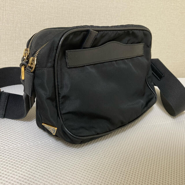 【美品】PRADA 三角ロゴ　ショルダーバッグ